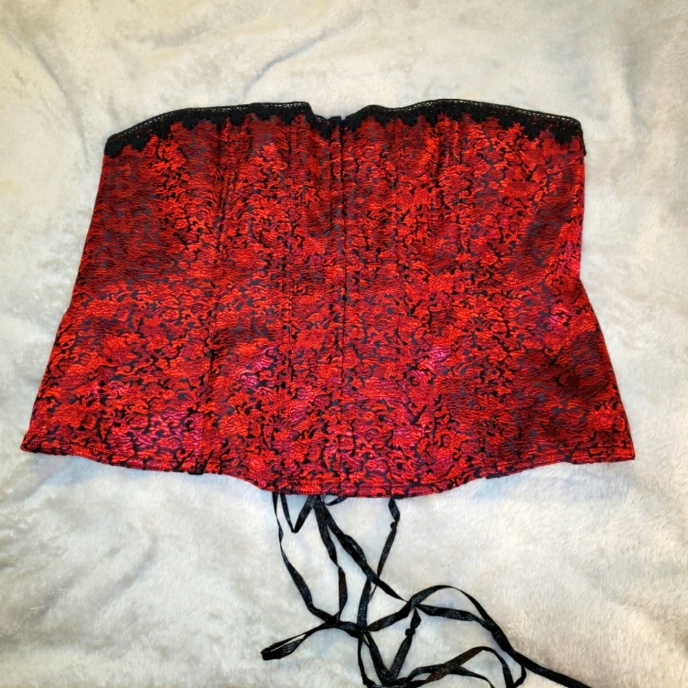 NWOT Cacique SIZE 40 Red and Black Corset